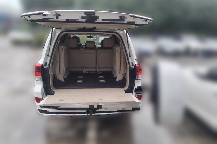 Used Toyota Land Cruiser  Trunk