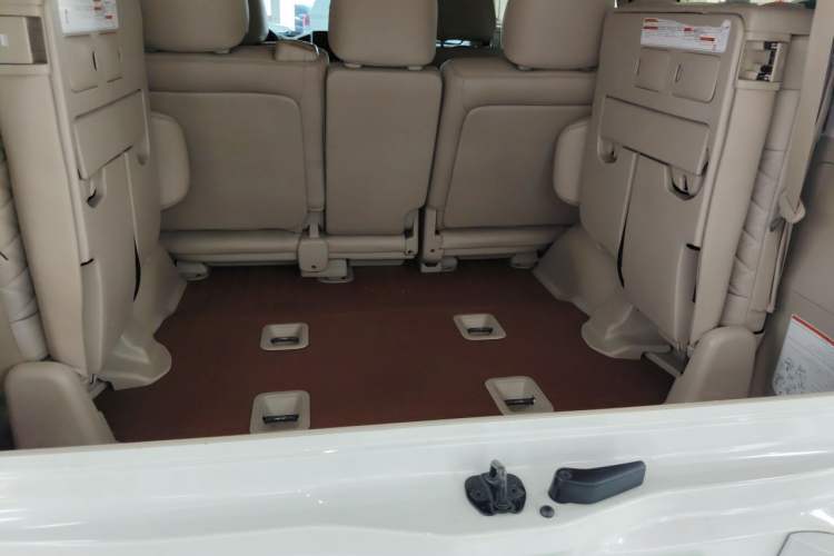 Used Toyota Land Cruiser  Trunk