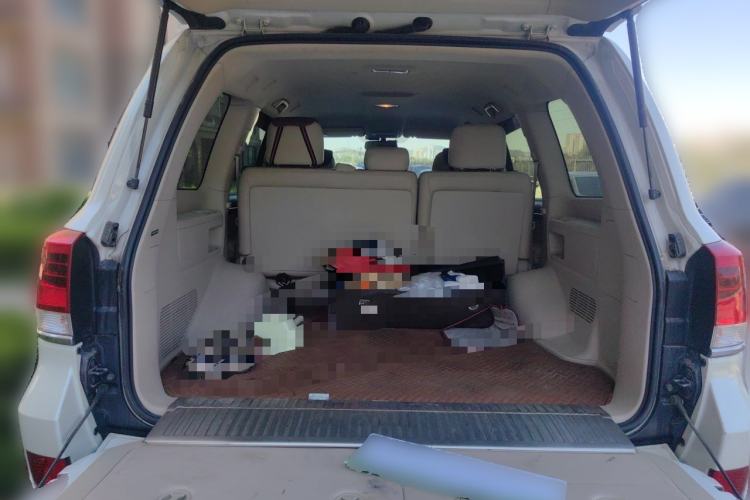 Used Toyota Land Cruiser  Trunk