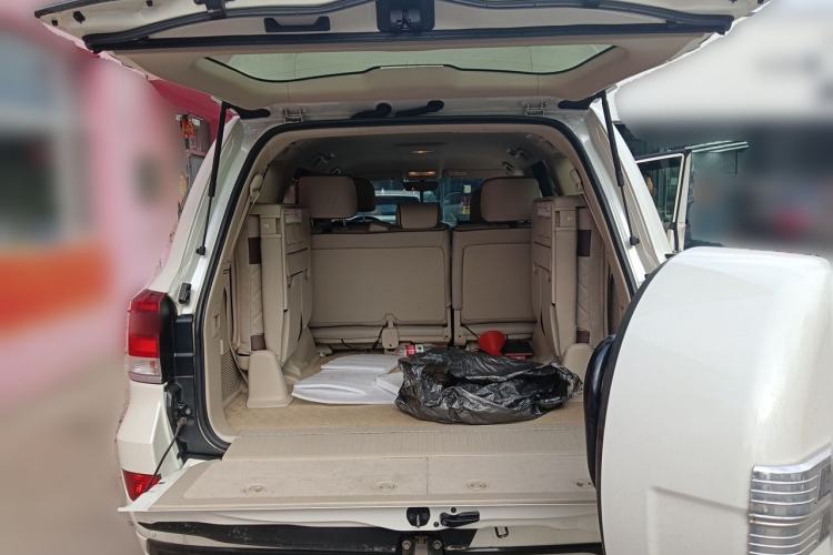 Used Toyota Land Cruiser  Trunk