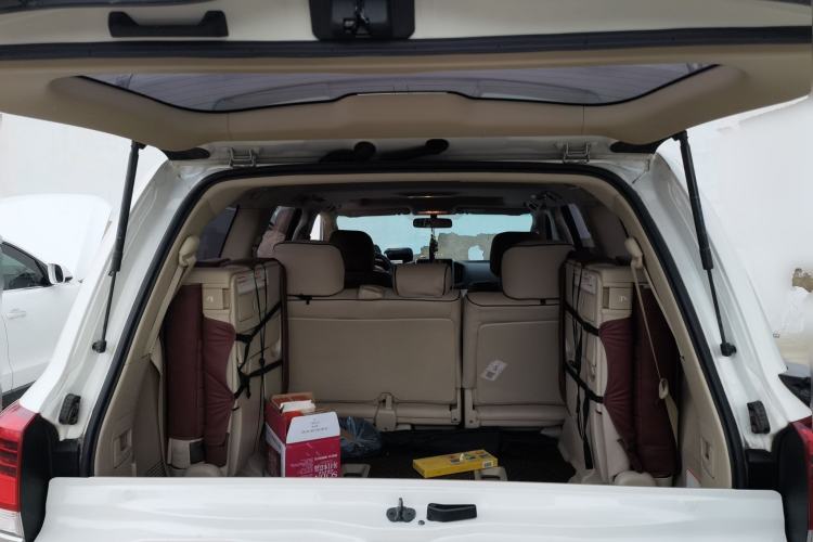 Used Toyota Land Cruiser  Trunk