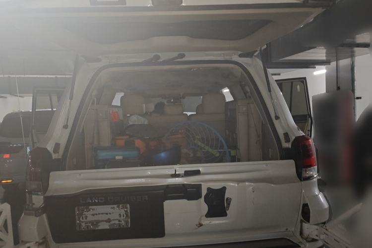 Used Toyota Land Cruiser  Trunk