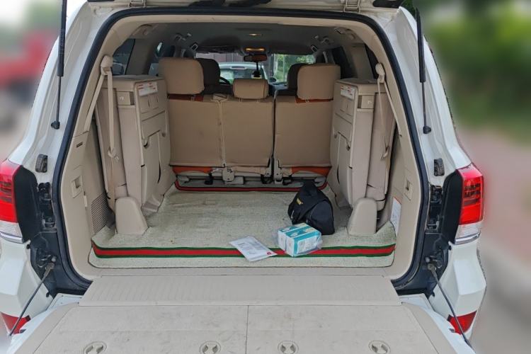 Used Toyota Land Cruiser  Trunk