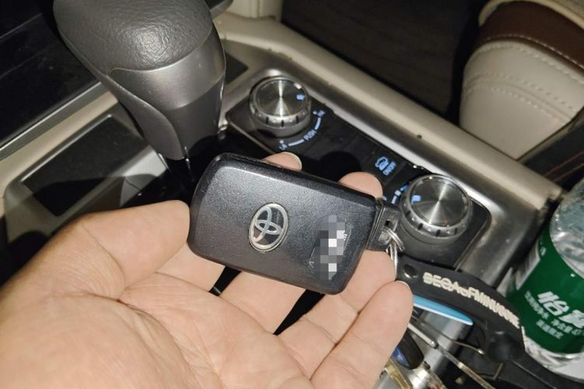 Used Toyota Land Cruiser 2019 4.0L GX-R 5-Seater Parallel Import Vehicle Key