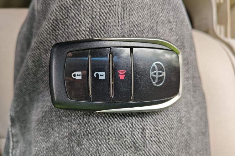 Used Toyota Land Cruiser  Vehicle Key