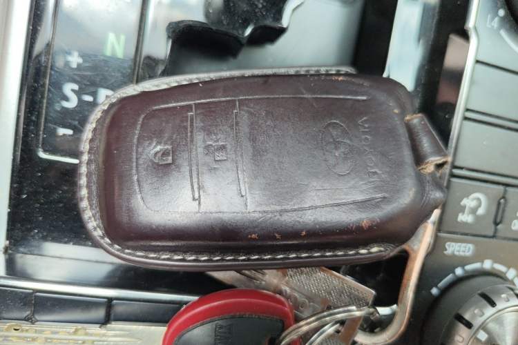 Used Toyota Land Cruiser  Vehicle Key