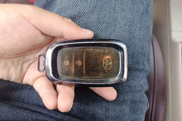 Used Toyota Land Cruiser  Vehicle Key