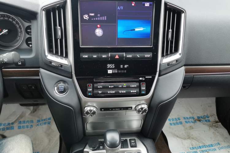 Used Toyota Land Cruiser  Audio And AC Panel