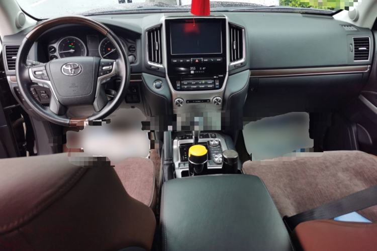 Used Toyota Land Cruiser  Center Console