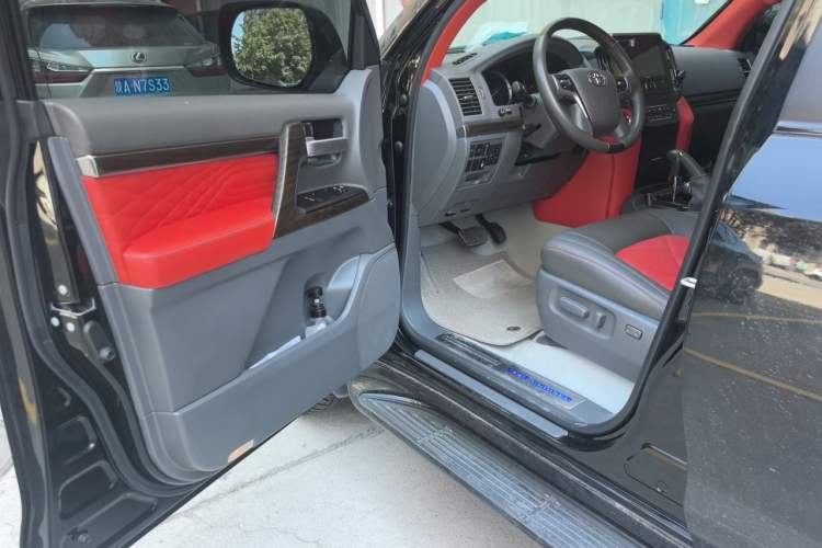 Used Toyota Land Cruiser  Driver Seat