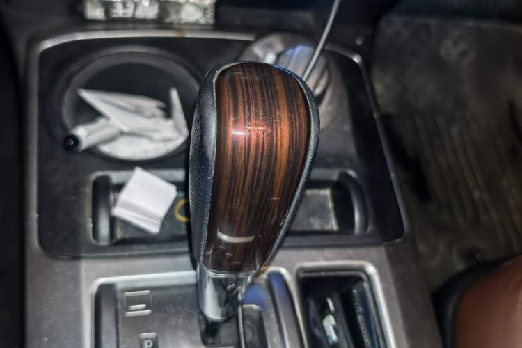 Used Toyota Land Cruiser  Gear Lever