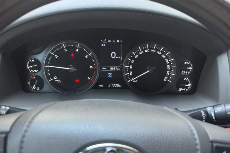 Used Toyota Land Cruiser  Instrument Cluster