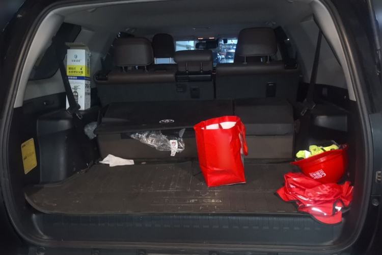 Used Toyota Land Cruiser  Trunk