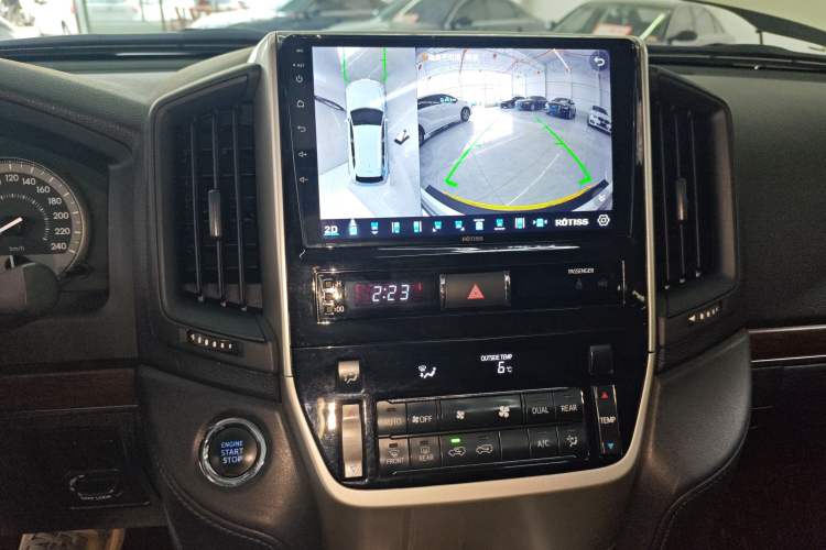 Used Toyota Land Cruiser 2020 4.0L GX-R Middle East Audio And AC Panel