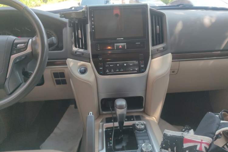 Used Toyota Land Cruiser  Audio And AC Panel