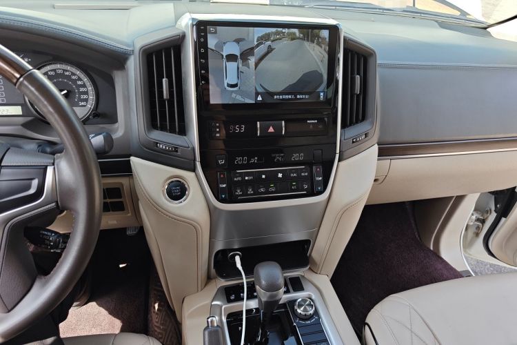 Used Toyota Land Cruiser 2020 4.0L GX-R Middle East Audio And AC Panel