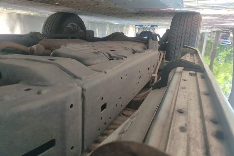 Used Toyota Land Cruiser  Chassis Front Right