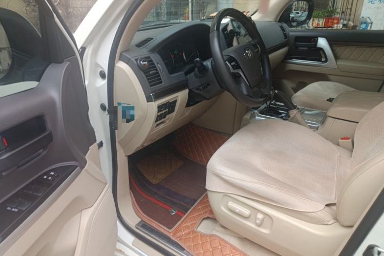 Used Toyota Land Cruiser  Driver Seat