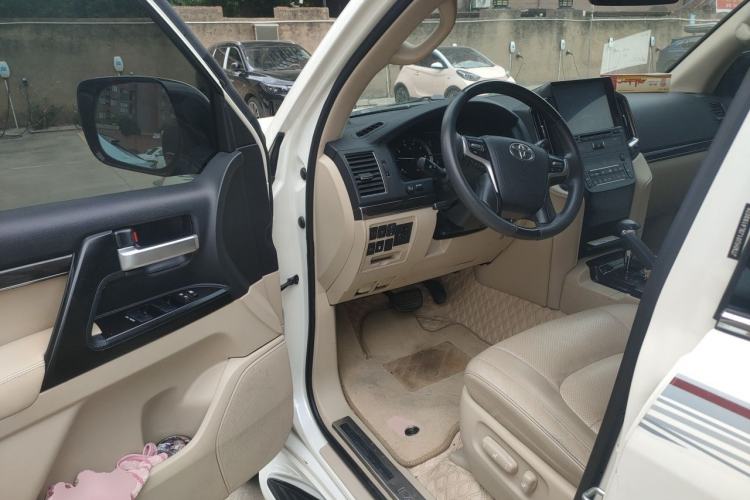 Used Toyota Land Cruiser  Driver Seat