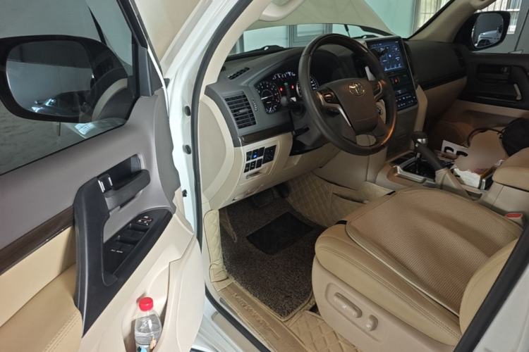Used Toyota Land Cruiser  Driver Seat