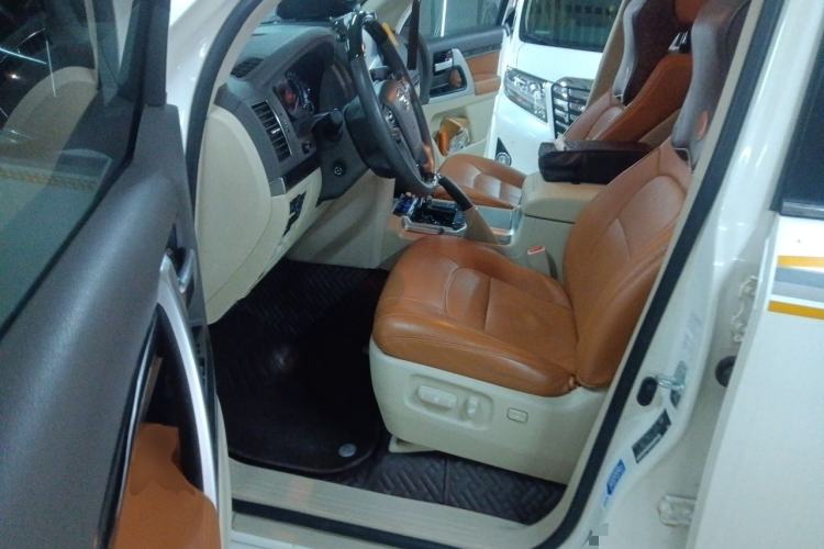 Used Toyota Land Cruiser  Driver Seat