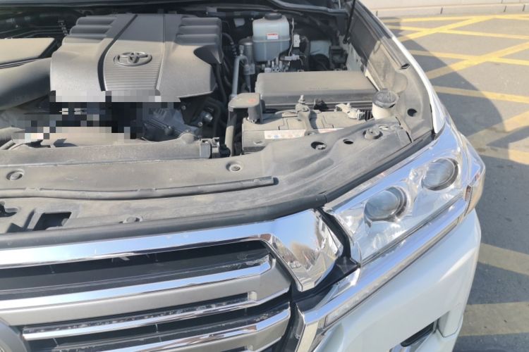 Used Toyota Land Cruiser  Engine Bay Left