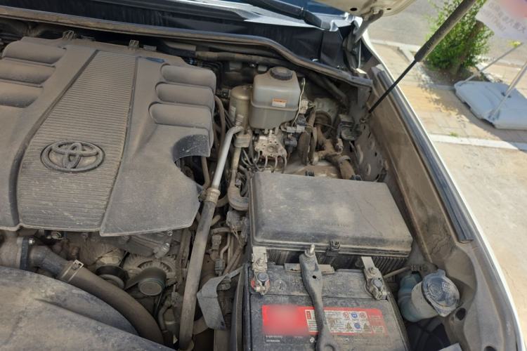 Used Toyota Land Cruiser  Engine Bay Left