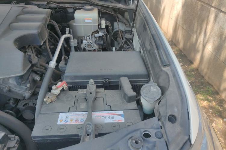 Used Toyota Land Cruiser  Engine Bay Left