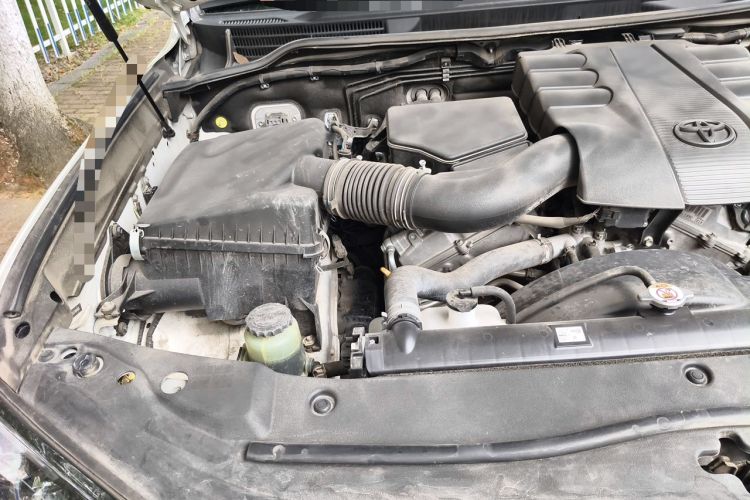 Used Toyota Land Cruiser  Engine Bay Right