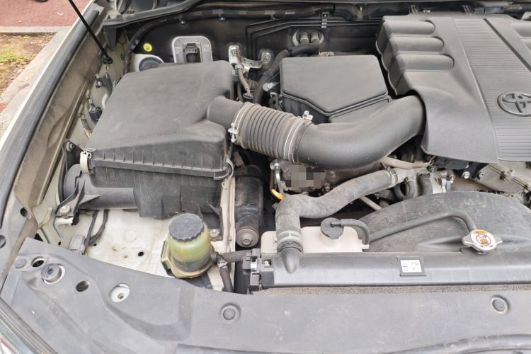 Used Toyota Land Cruiser  Engine Bay Right