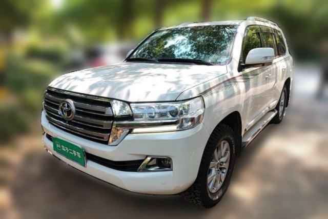 Gebrauchter Toyota Land Cruiser Land Cruiser (Middle East version) Displacement: 4.0L Seating: 7‑seat Gasoline Automatic Imported via Parallel Channels