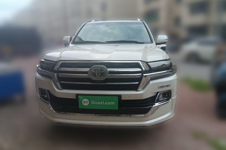 Used Toyota Land Cruiser  Front