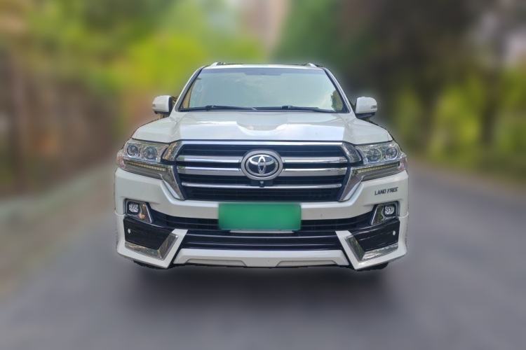 Used Toyota Land Cruiser  Front