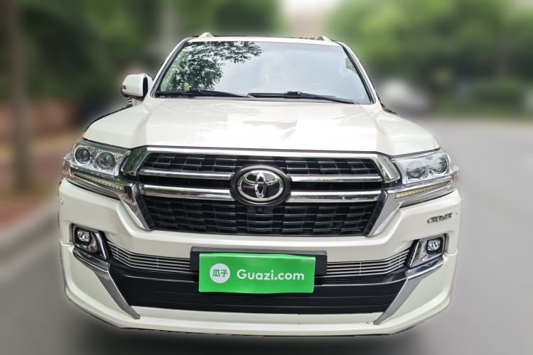 Used Toyota Land Cruiser  Front