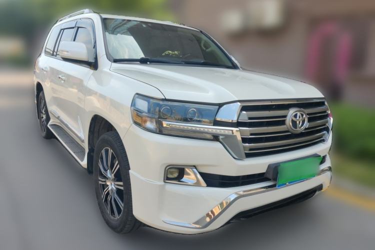 Used Toyota Land Cruiser  Front Right 45 Deg