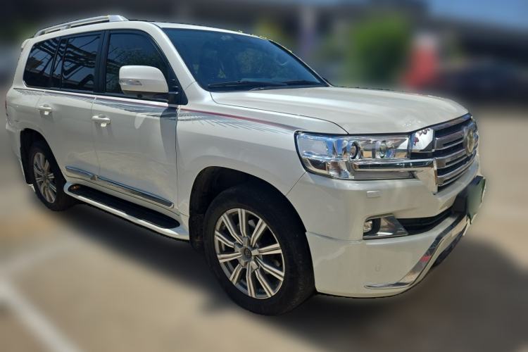 Used Toyota Land Cruiser  Front Right 45 Deg