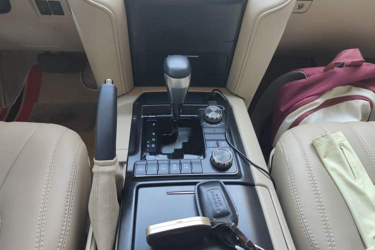 Used Toyota Land Cruiser  Gear Lever