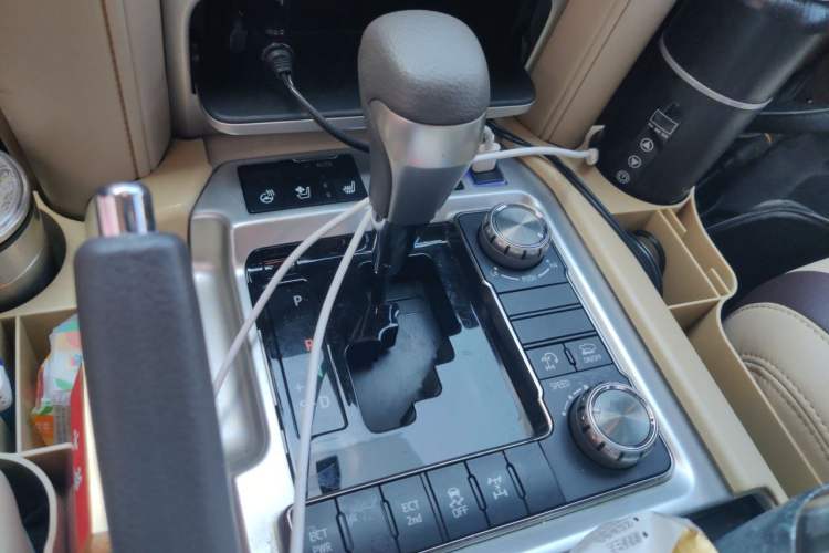 Used Toyota Land Cruiser  Gear Lever