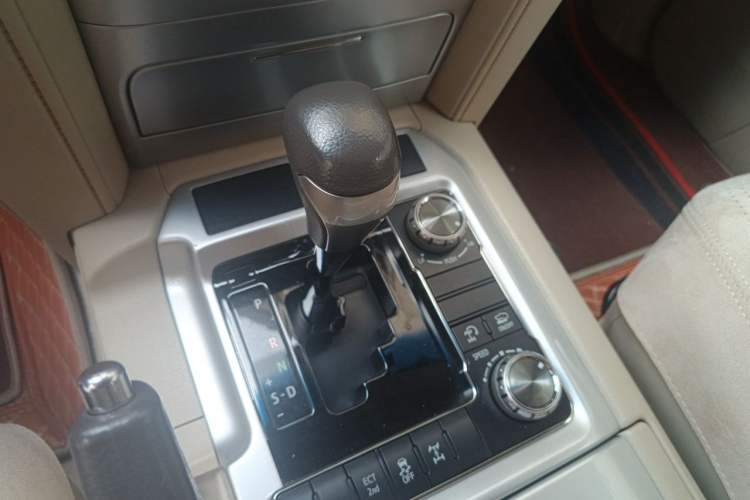 Used Toyota Land Cruiser  Gear Lever