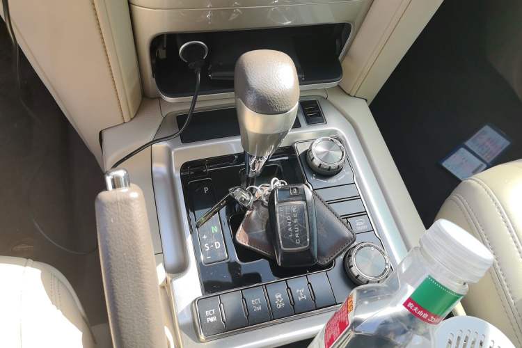 Used Toyota Land Cruiser  Gear Lever