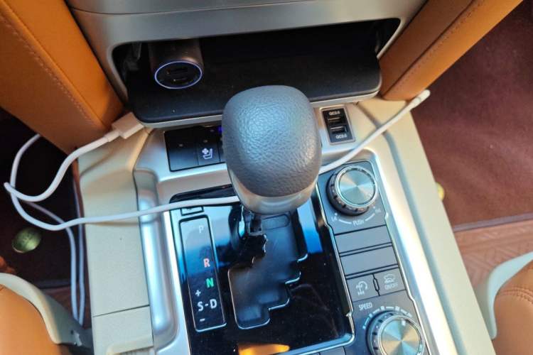 Used Toyota Land Cruiser  Gear Lever