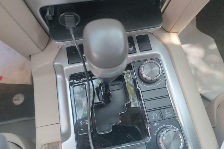 Used Toyota Land Cruiser  Gear Lever