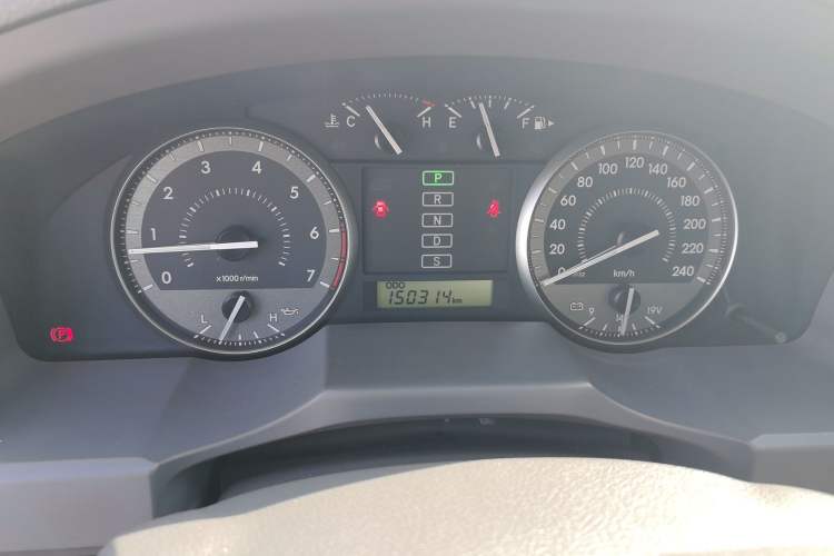 Used Toyota Land Cruiser  Instrument Cluster