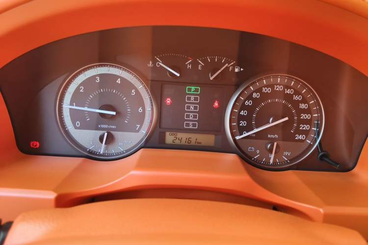 Used Toyota Land Cruiser  Instrument Cluster