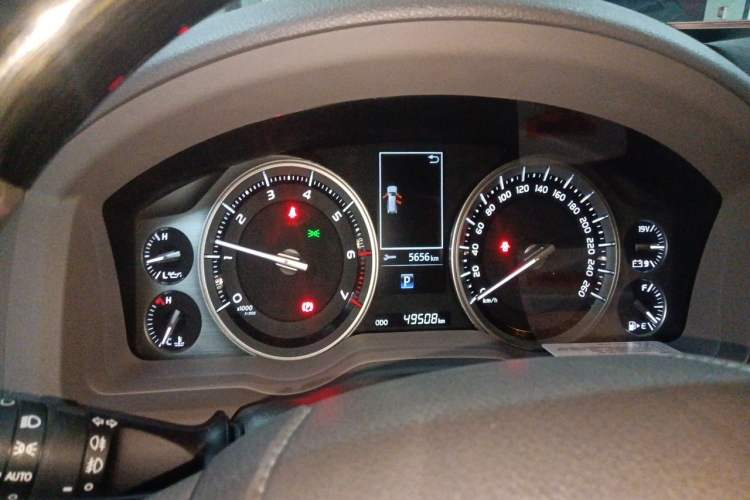 Used Toyota Land Cruiser  Instrument Cluster