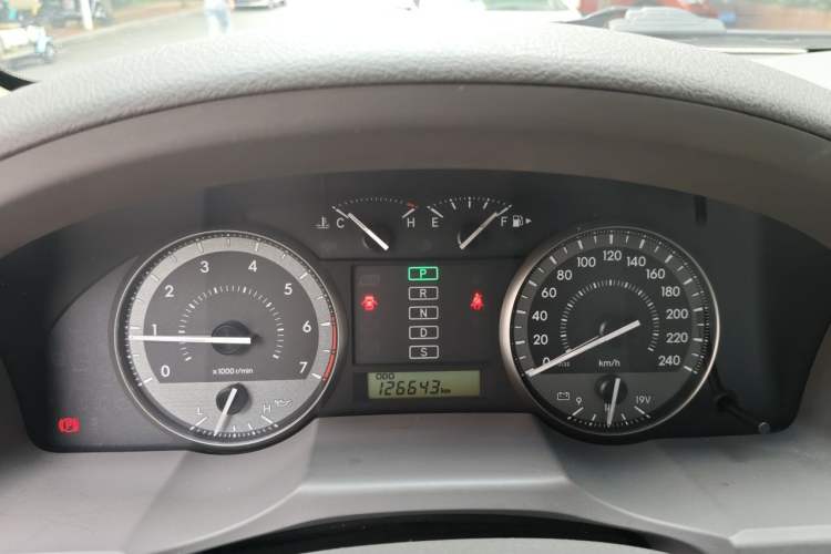 Used Toyota Land Cruiser  Instrument Cluster