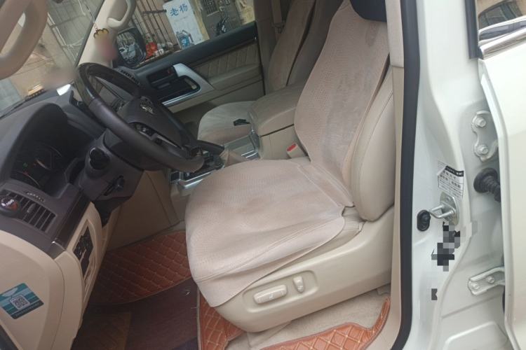 Used Toyota Land Cruiser  Left Front Seat