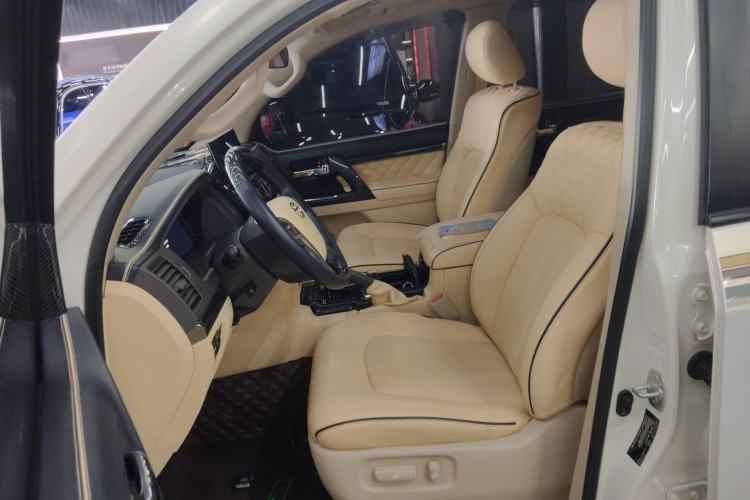 Used Toyota Land Cruiser 2020 4.0L GX-R 7-Seater Middle East Version Left Front Seat