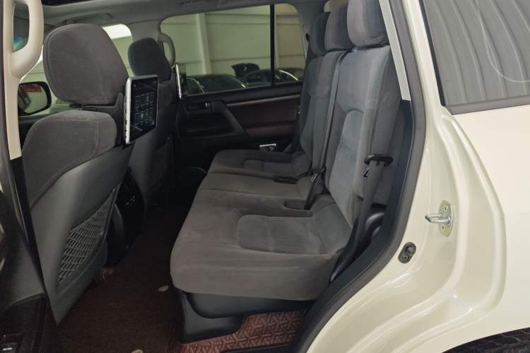 Used Toyota Land Cruiser 2020 4.0L GX-R Middle East Left Rear Seat