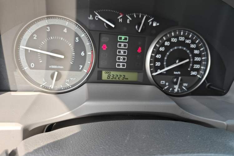 Used Toyota Land Cruiser 2020 4.0L GX-R Middle East Odometer Close Up